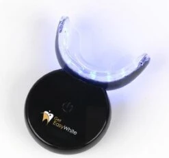 GetEasyWhite - Whitening LED Kit - 100% Natuurlijk - Perioxide Vrij - Veilig -Mondelinge Benodigdheden Winkel 1200x1118 1