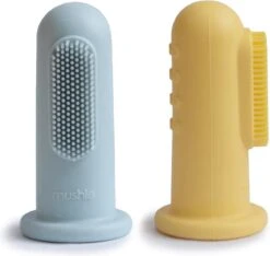 Mushie Finger Toothbrush Clay/Sand - Vingertandenborstel Baby - 2 Stuks Per Verpakking - Tandenborstel Siliconen -Mondelinge Benodigdheden Winkel 1200x1138 1