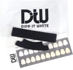 DIPPITWHITE | MINT SMAAK |14 Behandelingen | Tandenbleek/Teeth Whitening Strips | Peroxidevrij (0%) | 100% Natuurlijk | Wittere Tanden | Tandenblekers 9 DIPPITWHITE | MINT SMAAK |14 Behandelingen | Tandenbleek/Teeth Whitening Strips | Peroxidevrij (0%) | 100% Natuurlijk | Wittere Tanden | Tandenblekers -Mondelinge Benodigdheden Winkel 1200x1160 3