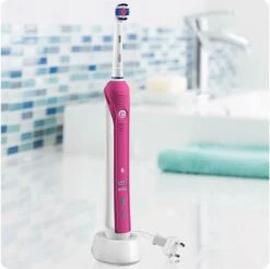 Oral B Oral-B PRO 2500 3D - Elektrische Tandenborstel - Roze -Mondelinge Benodigdheden Winkel 1200x1193 2