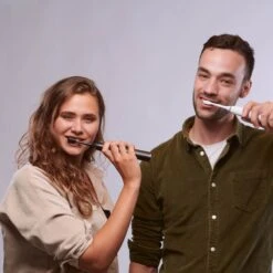 BOOMBRUSH Elektrische Tandenborstel - Zwart - 90 Dagen Batterij - Duurzaam 23 BOOMBRUSH Elektrische Tandenborstel - Zwart - 90 Dagen Batterij - Duurzaam -Mondelinge Benodigdheden Winkel 1200x1200 114