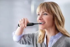 Philips Sonicare ProtectiveClean 4500 Series HX6830/35 - Elektrische Tandenborstel - Roze & Zwart 14 Philips Sonicare ProtectiveClean 4500 Series HX6830/35 - Elektrische Tandenborstel - Roze & Zwart -Mondelinge Benodigdheden Winkel 1200x800 32