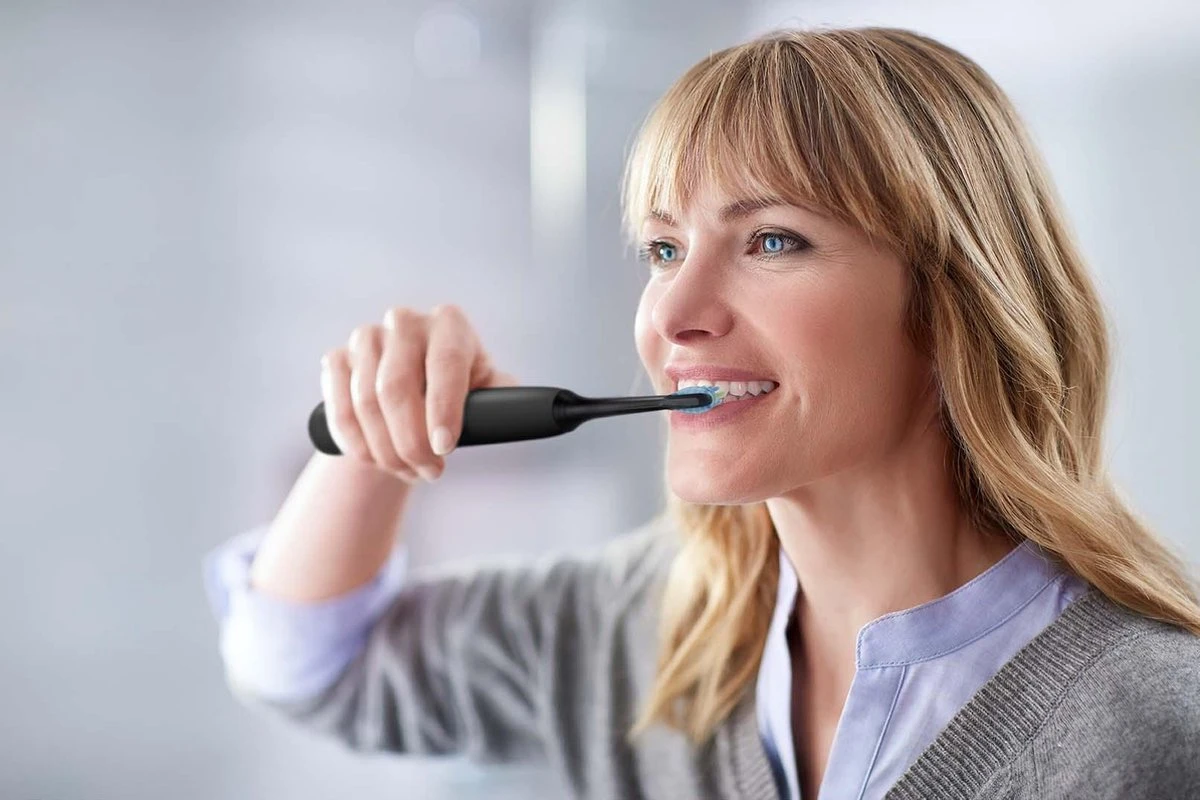 Philips Sonicare ProtectiveClean 4500 Series HX6830/35 - Elektrische Tandenborstel - Roze & Zwart 7 Philips Sonicare ProtectiveClean 4500 Series HX6830/35 - Elektrische Tandenborstel - Roze & Zwart - Afbeelding 5