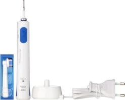 Oral B Oral-B White & Clean 600 BOX -Mondelinge Benodigdheden Winkel 1200x956