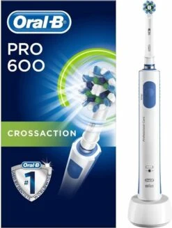Oral B Oral-B PRO600 - Cross Action - Elektrische Tandenborstel 29 Oral B Oral-B PRO600 - Cross Action - Elektrische Tandenborstel -Mondelinge Benodigdheden Winkel 903x1200